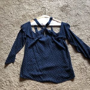 Off the shoulder Wayf top